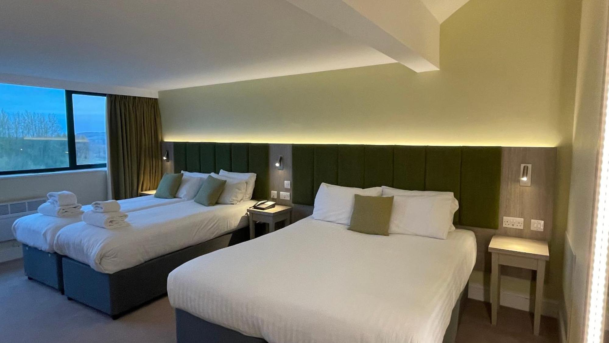 Resort Hellidon Lakes 4*