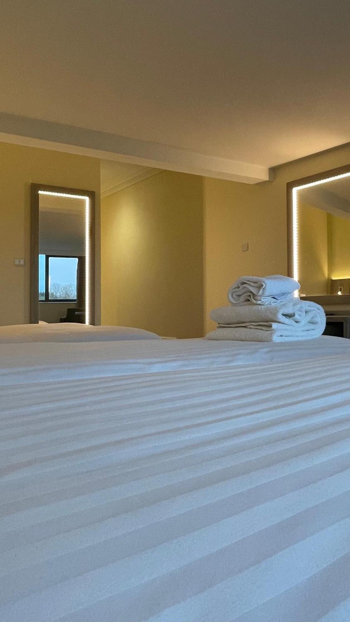 Hellidon Lakes Resort 4*