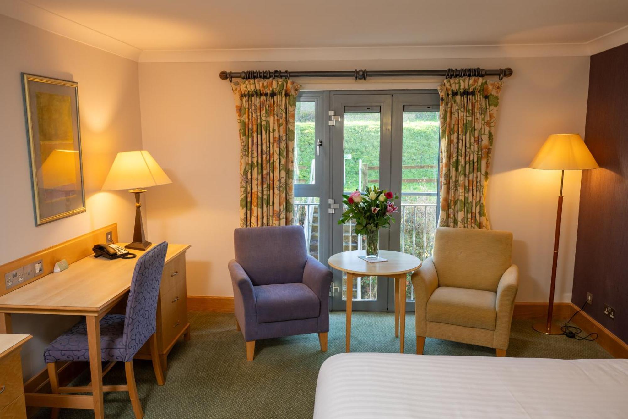 Hellidon Lakes Resort 4*