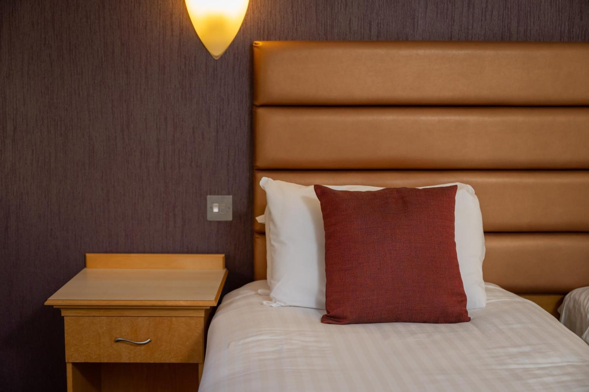 Resort Hellidon Lakes 4*